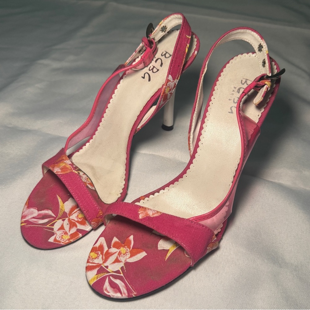 Vintage 90s Y2K BCBG Paris Pink Floral Slingback Kitten Heel Sandals 8.5 Brazil
